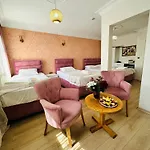 Hotel Avrasyaqueen *